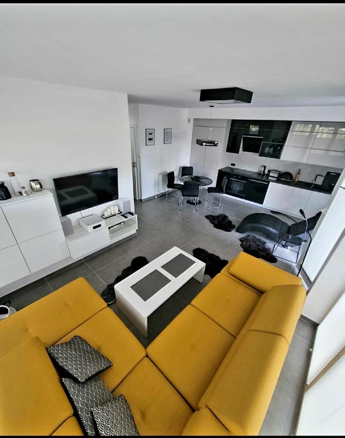 Ferienwohnung Apartament Amon Nr 5 Ujście-Darłowskie Exterior foto