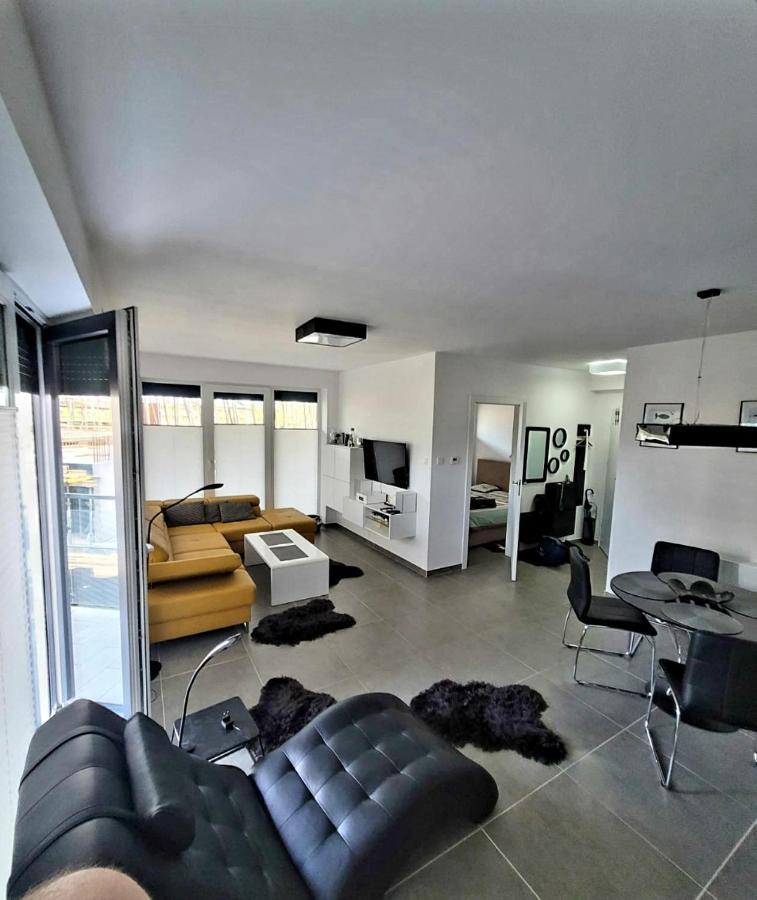 Ferienwohnung Apartament Amon Nr 5 Ujście-Darłowskie Exterior foto